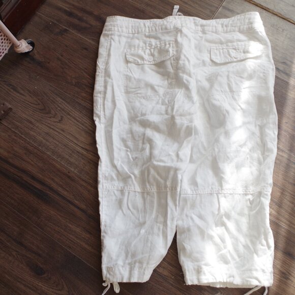 White Linen RW &Co Capris - Picture 4 of 5